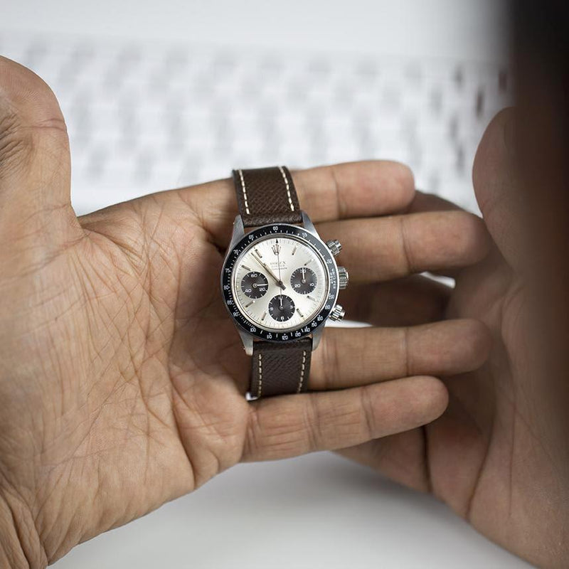Loja de Relógios Monocromáticos | Relógio de Pele de Bezerro em Grão - Brown